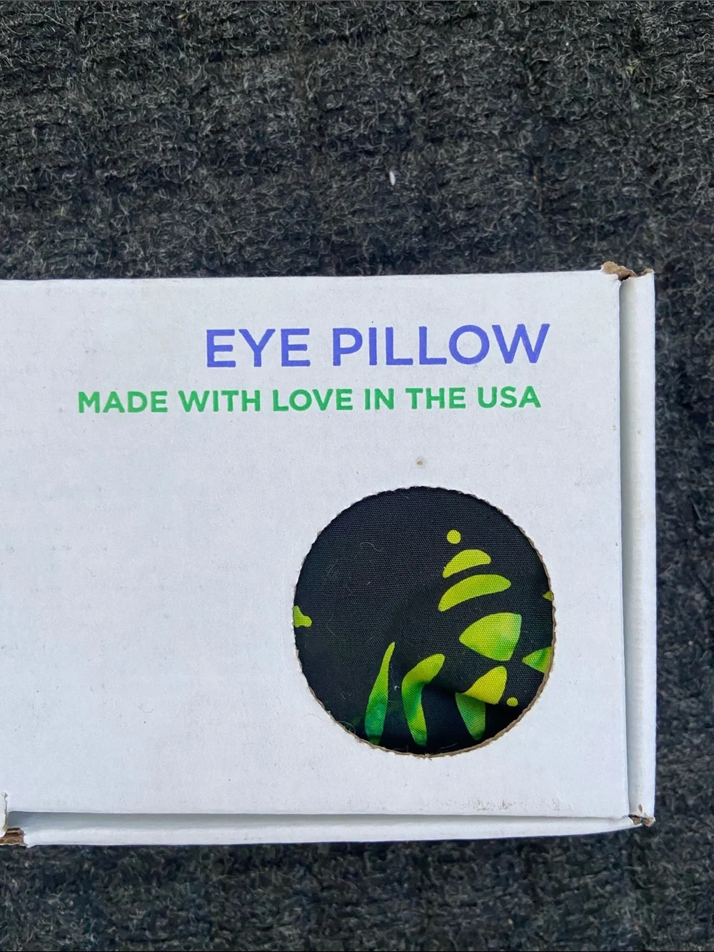 Eye Pillow for yoga, sleep or meditation - Black with Green Accents